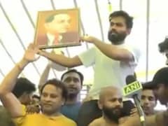 देश में जब-जब होता है विरोध प्रदर्शन, भीमराव आंबेडकर की तस्वीरों के क्यों होते हैं दर्शन