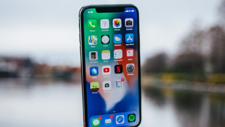 iPhone का नया अपडेट.. EMI नहीं चुकाने पर बंद हो सकते हैं कई फीचर्स, iOS 27 बीटा कोड से खुलासा