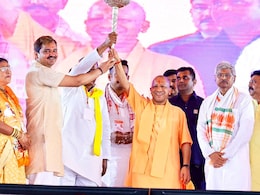 चुनाव से पहले सीएम योगी का यूपी में तूफानी दौरा, दो महीने में 200 विधानसभाओं में पहुंचे