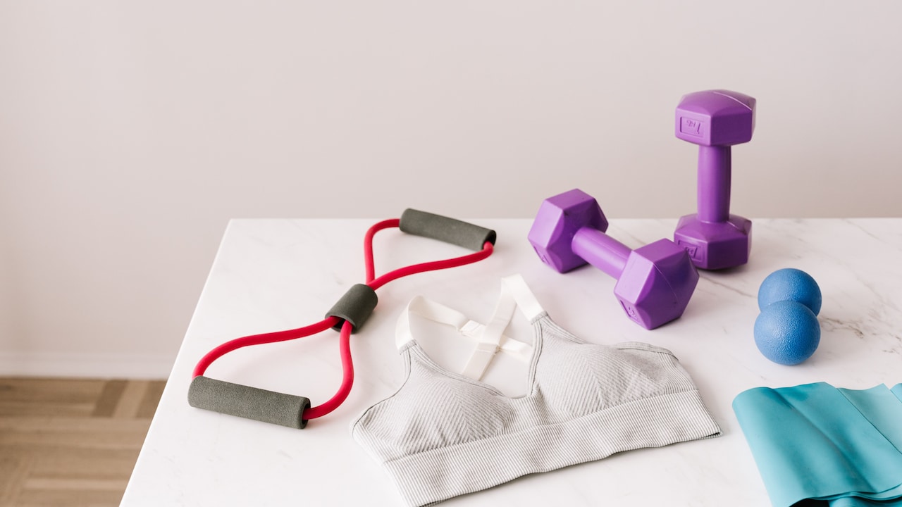 7 Beginner Fitness Products For People Building A Basic Routine At Home