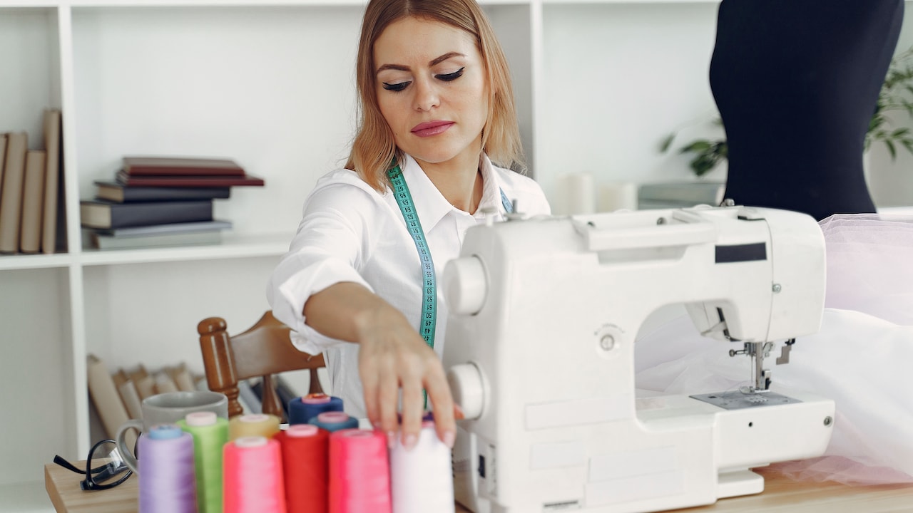 Mini Sewing Machines: Useful For Quick Fixes Or Too Weak For Real Work? Mini Sewing Machines: Useful For Quick Fixes Or Too Weak For Real Work?