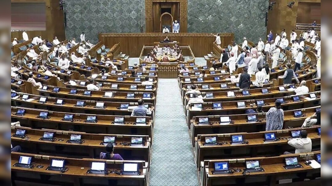 Parliament Session: लोकसभा-राज्यसभा की कार्यवाही स्थगित, कल पेपर लीक बिल पर चर्चा और वोटिंग, बोल सकते हैं राहुल गांधी