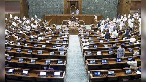 Parliament Session: लोकसभा-राज्यसभा की कार्यवाही स्थगित, कल पेपर लीक बिल पर चर्चा और वोटिंग, बोल सकते हैं राहुल गांधी