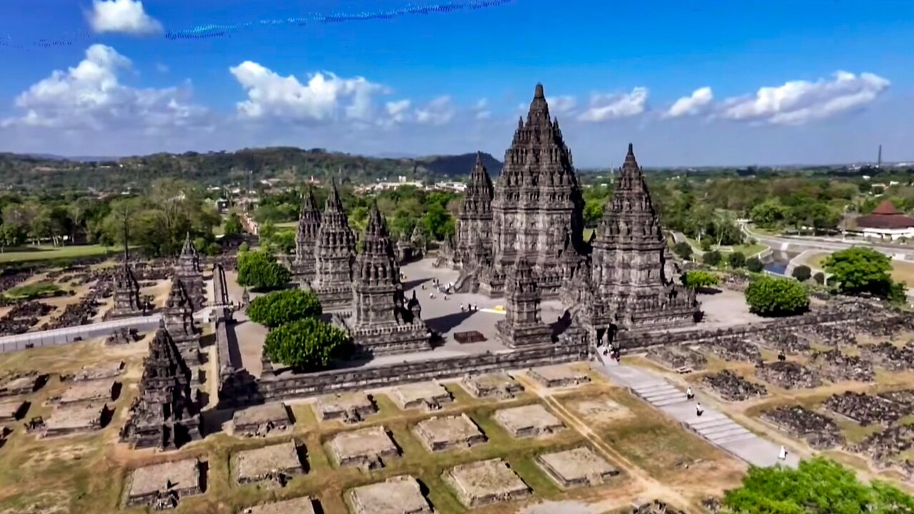 Prambanan Mandir Prime Minister Narendra Modi and Indonesian President Prabowo Subianto Prambanan Mandir Prime Minister Narendra Modi and Indonesian President Prabowo Subianto