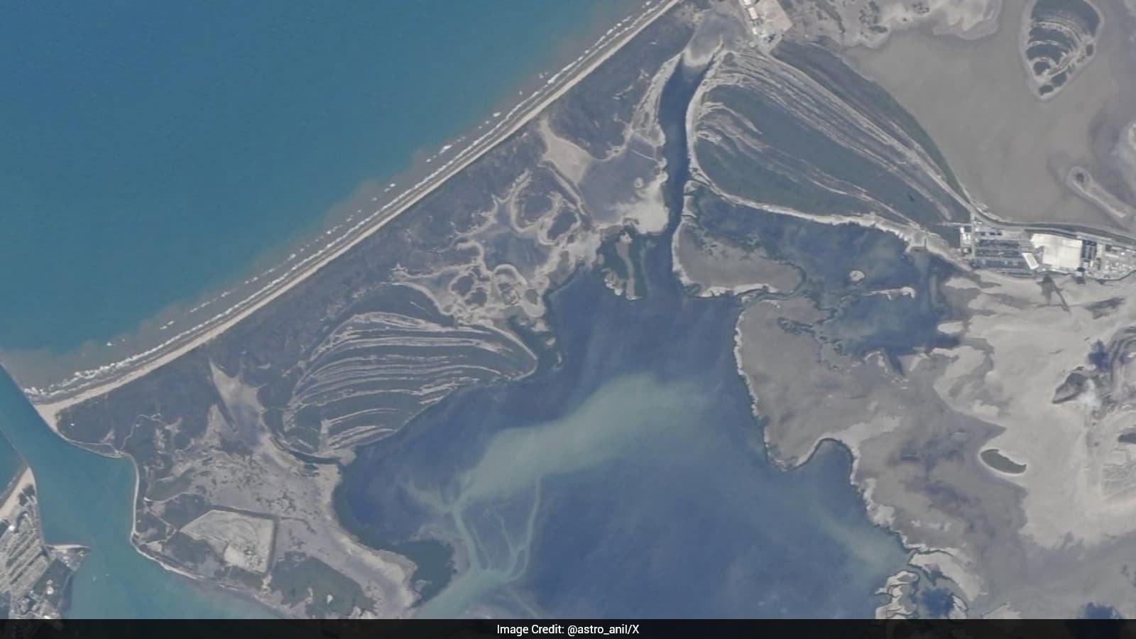 Astronaut Anil Menon Shares Starbase View from Space