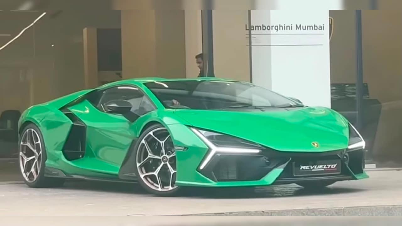 Image Source- Youtube/CS12 Vlogs Image Source- Youtube/CS12 Vlogs