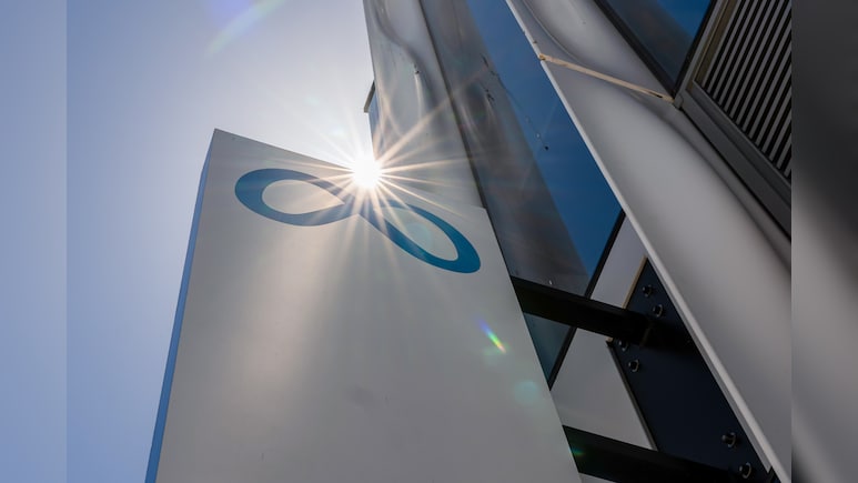 Meta's Free Cash Flow Dwindles To Lowest In Nearly Four Years