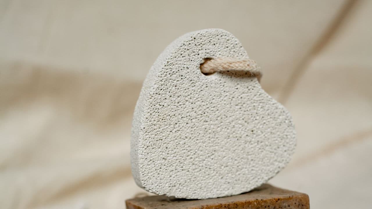 Pumice Stone For Feet Benefits, How To Use It Safely And Common Mistakes To Avoid Pumice Stone For Feet Benefits, How To Use It Safely And Common Mistakes To Avoid
