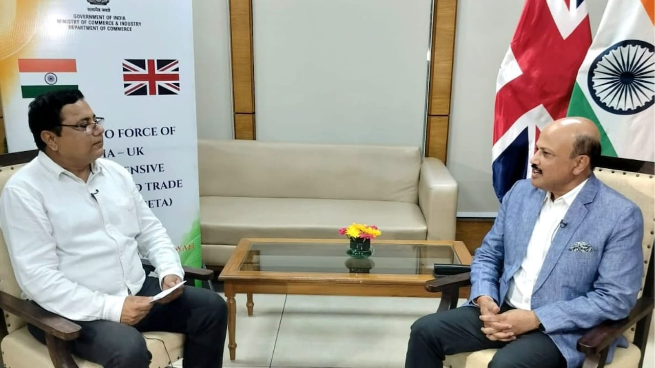 भारत-UK डील से किसान और पशुपालक ज्यादा फायदे में, वाणिज्‍य सचिव ने बताया कैसे