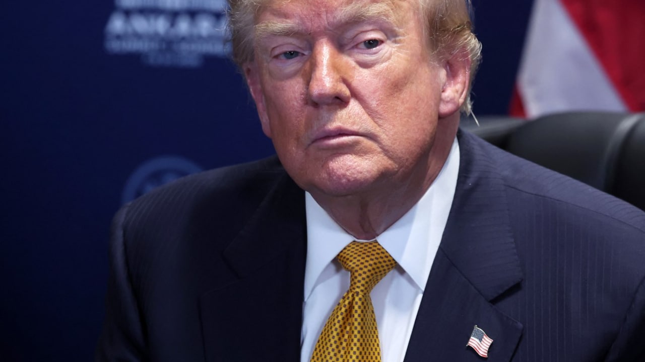 Trump Tempers Fury To End NATO Summit On High Note