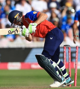 India vs England LIVE Score, 3rd T20I: Prince Yadav Strikes With First Ball, Denies Jos Buttler Fifty; England 1 Down