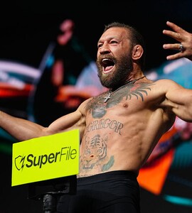 Conor McGregor Suffers Early Knee Injury In Return, Loses To Max Holloway At UFC 329