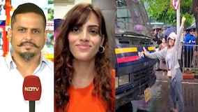 Meet Rhiya Ahir: The Woman Who Stood In Front Of A Police Van During CJP Protest
