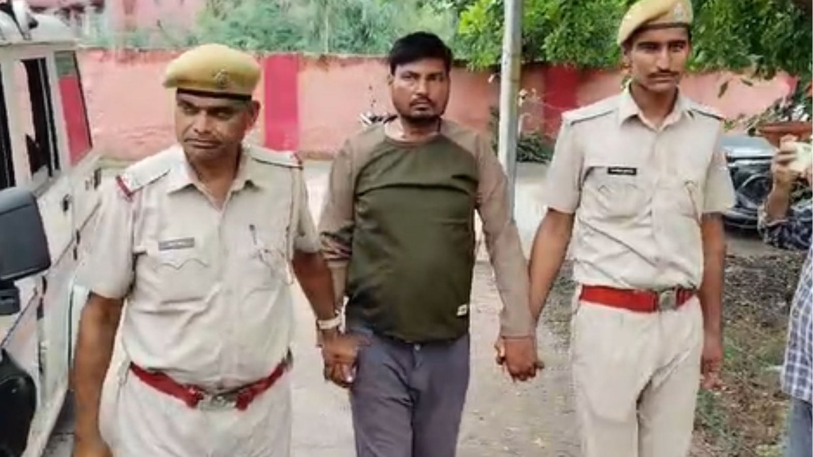 पत्नी से विवाद, चाची से नजदीकी, 24 घंटे में सनसनीखेज हत्याकांड का खुलासा