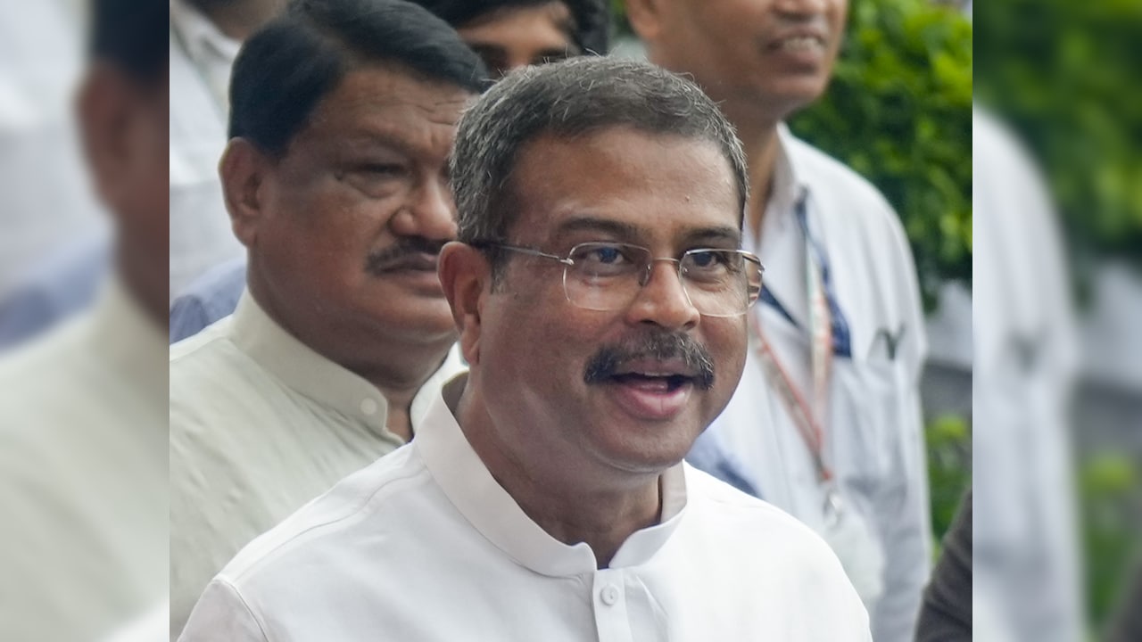 'Democracy Has Triumphed': Opposition Parties React To Dharmendra Pradhan's Resignation