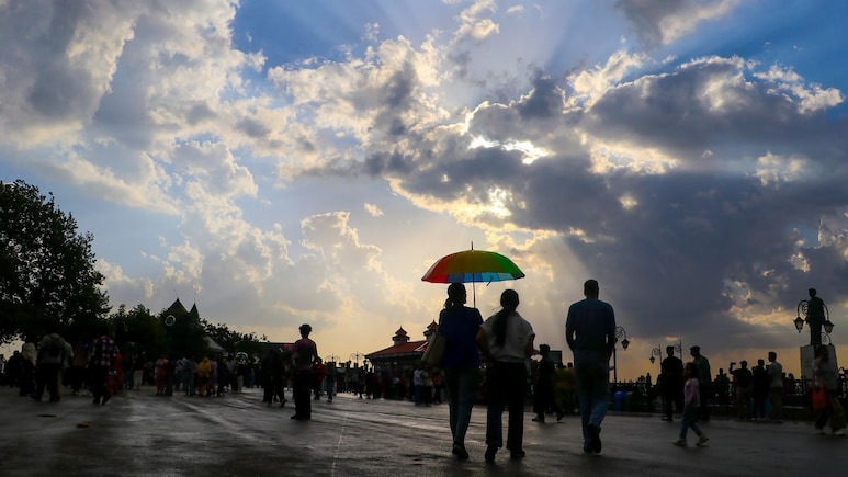 कमज़ोर मॉनसून का असर: जून-जुलाई में देश के 42% ज़िलों में बारिश की कमी, खरीफ फ़सलों की बुआई प्रभावित
