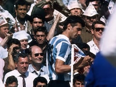 Argentina Football Legend Antonio Rattin Dies At Age Of 89