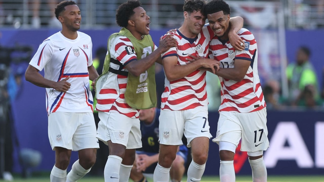 10-Man USA Break 24-Year World Cup Jinx, Beat Bosnia And Herzegovina 2-0 To Reach Round Of 16