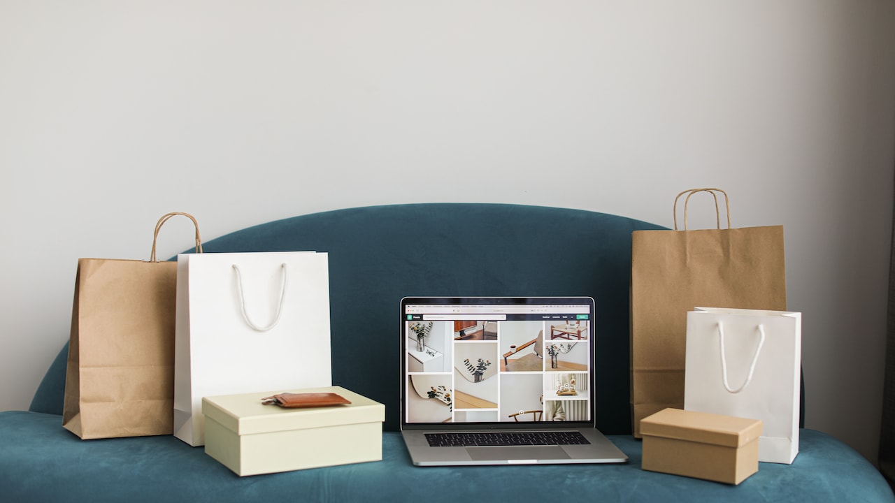 Which deals do you want to grab today from Myntra Right To Fashion Sale? Which deals do you want to grab today from Myntra Right To Fashion Sale?