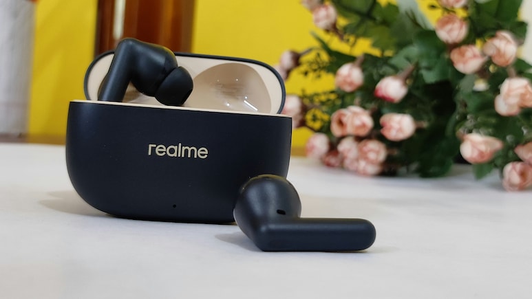 अब महंगे Earbuds खरीदें सस्ते में, Sale में OnePlus, Noise जैसे ब्रांड्स के ईयरबड्स मिल रहे हैं शानदार छूट में