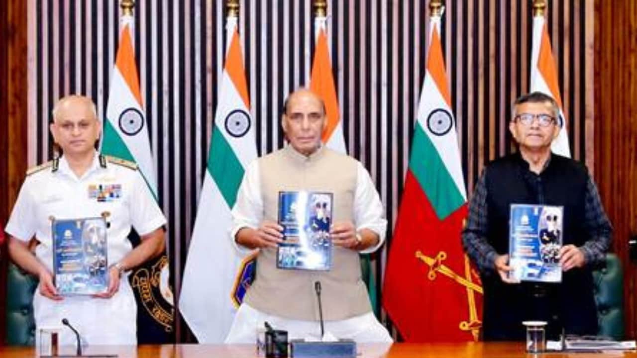 तटरक्षक बल के जवानों और परिवारों को बड़ी राहत, महिलाओं को समान अवसर देने की हुई नई पहल