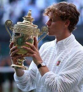 Irrepressible Jannik Sinner Outlasts Alexander Zverev To Win Second Straight Wimbledon Title