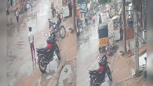 On Camera, Speeding Autorickshaw Rams 11-Year-Old Girl In Telangana