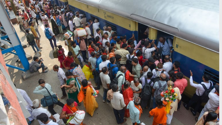 श्रावणी मेला के लिए स्पेशल ट्रेनों का ऐलान, जानें कहां से कहां तक चलेगी ट्रेन
