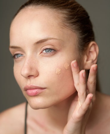 8 Luxury Makeup Products For Flawless Base