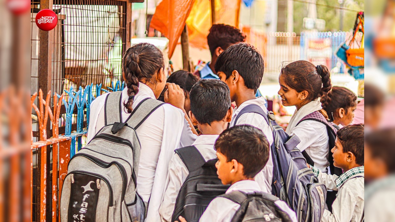 पढ़ाई या पाई-पाई? बच्चों की फीस ने बिगाड़ा घर का बजट, पैरेंट्स के लिए आंखें खोलने वाली रिपोर्ट