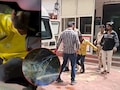 इंदौर में कार सवार कपल पर हमला करने वाले की पुलिस ने निकाल दी हेकड़ी, लंगड़ाते हुए आया नजर