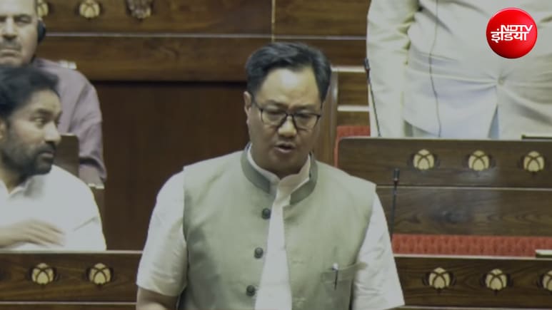 बहाने खोज रही है कांग्रेस... संसद में हंगामे के बीच नीट परीक्षा पर चर्चा को लेकर रिजिजू ने विपक्ष को घेरा