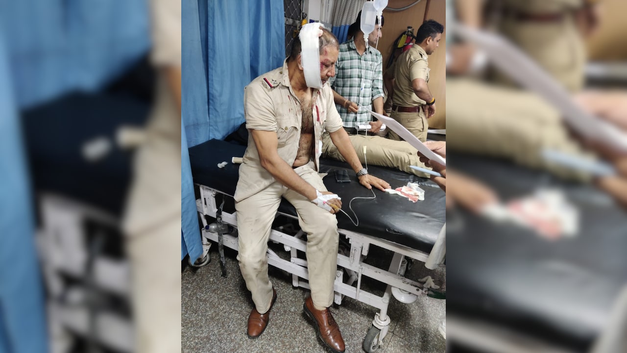 ACP Jay Prakash injured in the clashes