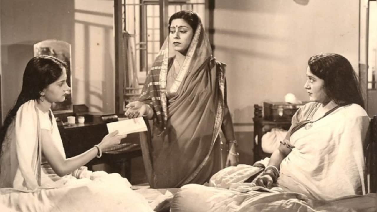 बॉलीवुड की पहली करोड़पति एक्ट्रेस, कभी किया दूसरों के घर में काम, जब हजारों में बनती थीं फिल्में, लेती थीं लाखों में फीस, जानते हैं नाम ?