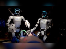 Humanoid Robots "Surgie" Perform First-Ever Live Animal Surgeries
