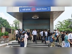 CJP प्रदर्शन के बीच दिल्ली मेट्रो ने मंडी हाउस और केंद्रीय सचिवालय स्टेशन को खोला
