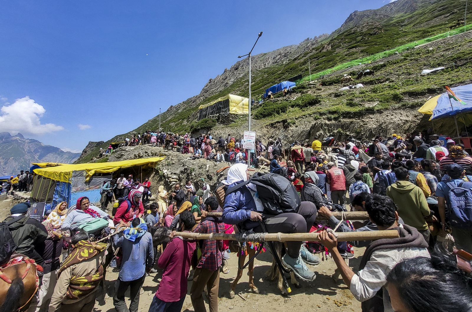 क्यों कुछ दिनों में ही पिघल गया अमरनाथ का शिवलिंग? वैज्ञानिकों ने दी ये चेतावनी