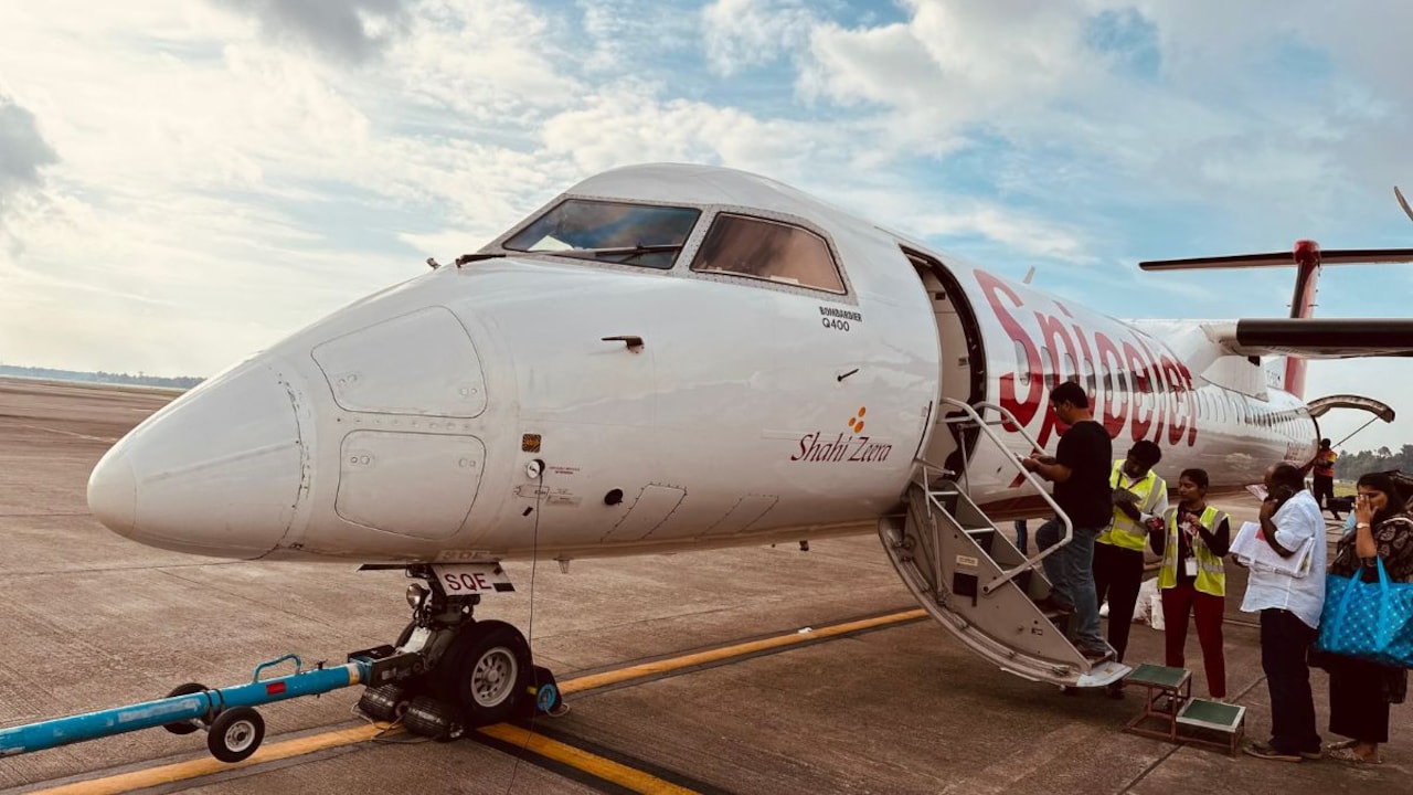SpiceJet Shares Tumble 4% Amid Heavy Volumes; Airline Welcomes NCLT Order In Aviator ML Case