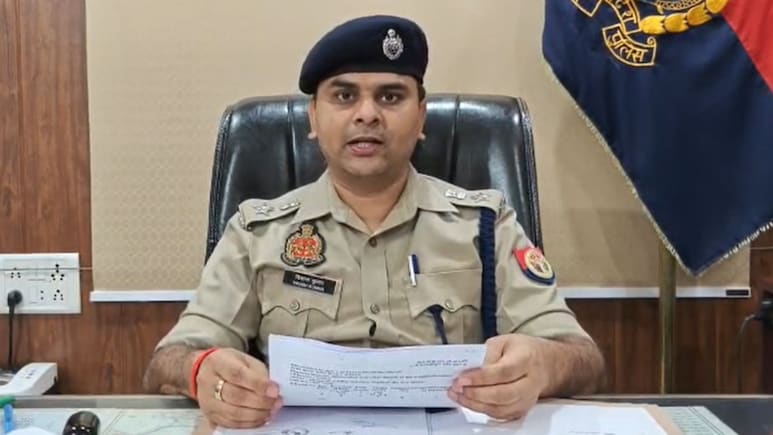 नेपाल के लोग भारत की सरकारी योजनाओं का उठा रहे फायदा? बॉर्डर से सटे इस ज&zwj;िले में पुल&zwj;िस ने क&zwj;िया चौंकाने वाला खुलासा