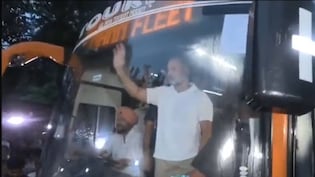 बस लगाकर रोका रास्ता, पुलिस से हुई नोकझोक.. राहुल के गांधी स्मृति मार्च में क्या-क्या हुआ?