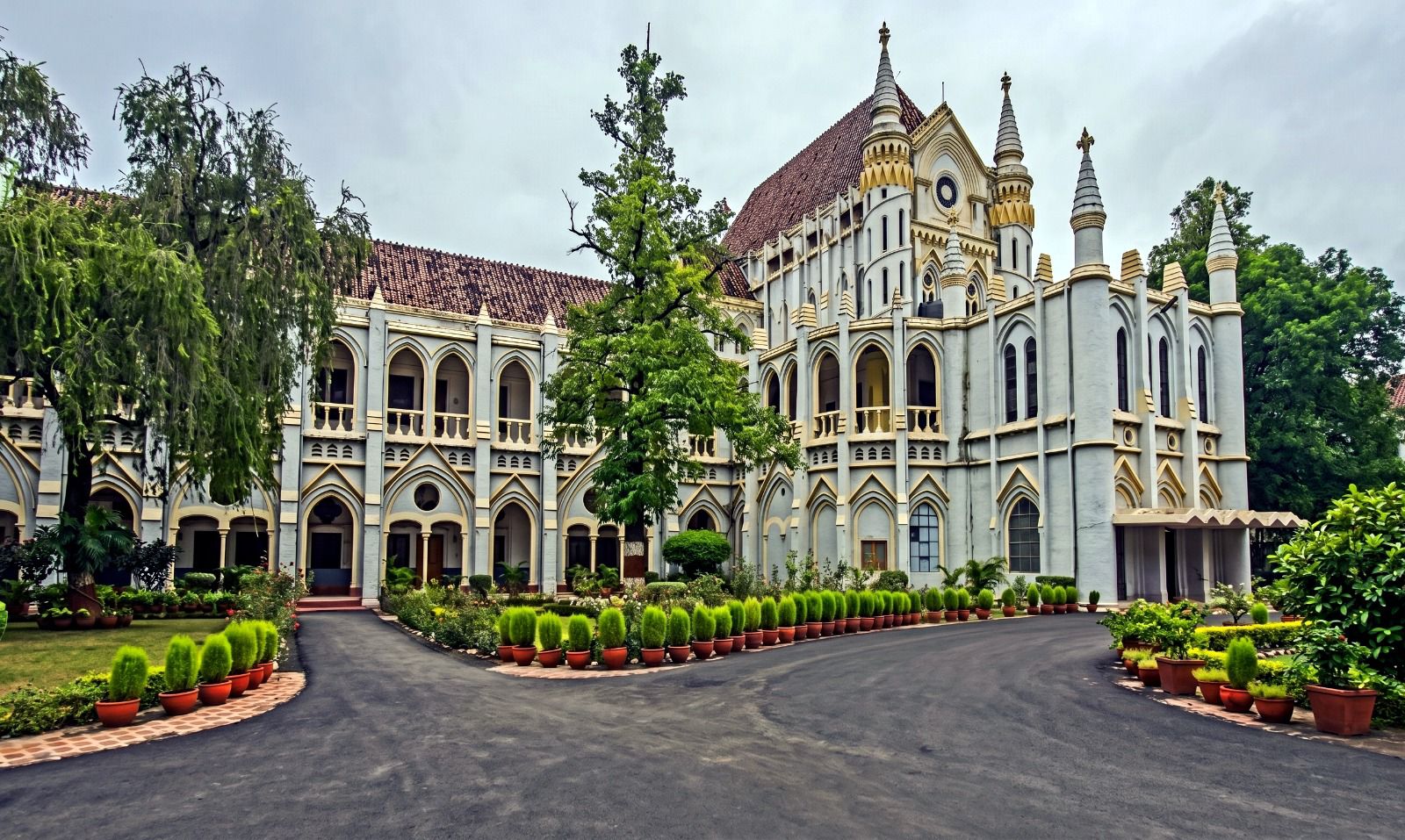 MP High Court: मध्य प्रदेश हाईकोर्ट MP High Court: मध्य प्रदेश हाईकोर्ट