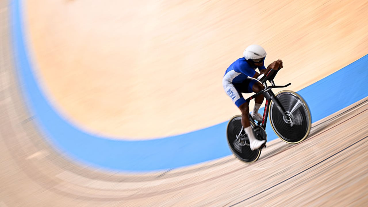 Indian Cyclists Finish At The Back In Mens 4000m Individual Pursuit