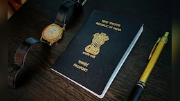 Vlogger Shares 10 Truths About Traveling That Everyone Secretly Relates To