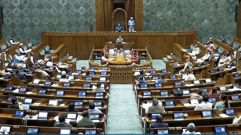 मॉनसून सत्र में 8 बिल पेश करेगी सरकार... डीलिमिटेशन-महिला आरक्षण विधेयक पर बहुमत जुटाने की कवायद तेज