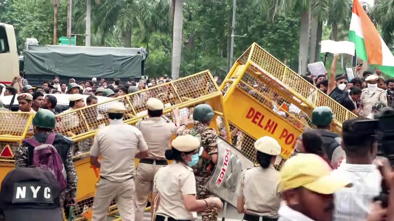 Protesters Clash With Cops In Delhi, Parliament Security Put On High Alert