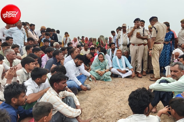 "मुझे हथकड़ी लगाओ", सांसद संजना जाटव की पुलिसकर्मियों से नोकझोंक, बोलीं- जेल में डाल दो