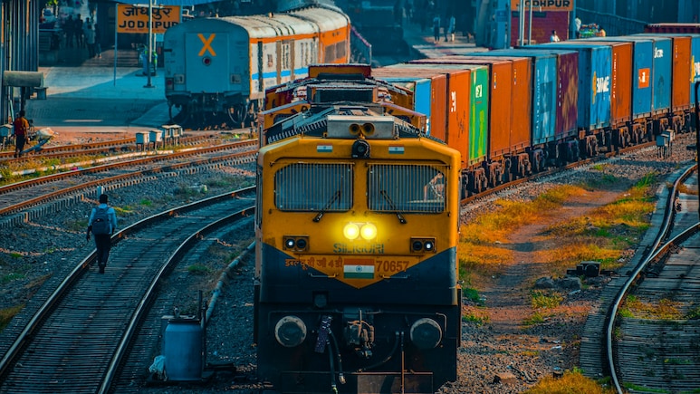 New IRCTC Website Goes Live: Railway Launches Revamped Portal For Ticket Bookings. Check Details