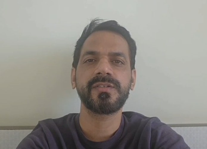 अमायरा के पिता विजय मीणा