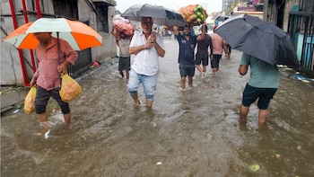 Mumbai, Thane, Palghar On Red Alert! IMD Issues Nowcast Warning For Heavy Rains