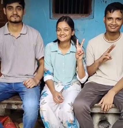 NEET Success Story: इन तीन भाई-बहन ने किया कमाल
